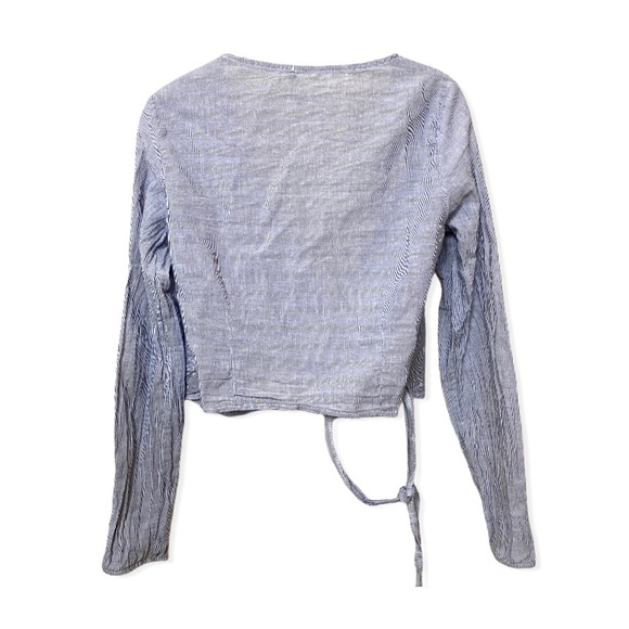 BRANDY MELVILLE Wrap Around Crop Top - Picture 2 of 6